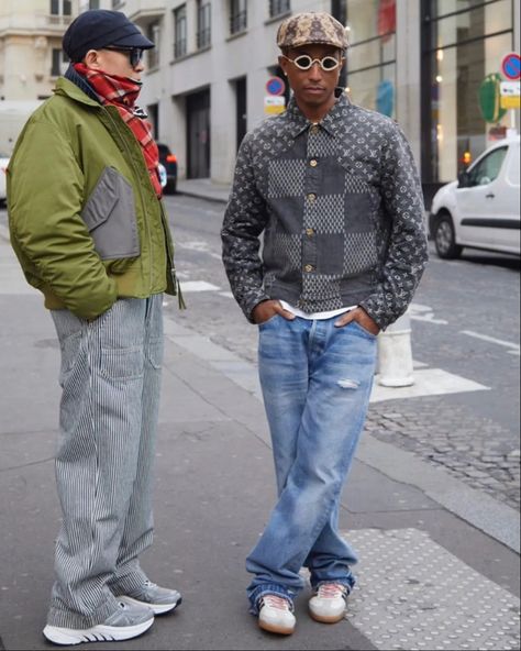 Nigo And Pharrell, Pharell Outfits, Pharrell Outfits, Pharrell Williams Outfits, Lv Streetwear, Pharell Williams Style, Pharrell Fashion, Pharrell Style, Pharrell Williams Style