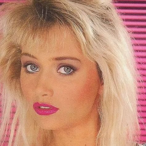 80s Fashion & Style on Instagram 80s Actresses Aesthetic, 80s Models, 80s Fashion Style, 80s Aesthetic Retro, 80s Magazine, Parent Dr, 80s Actresses, 80’s Aesthetic, 80s Celebrities