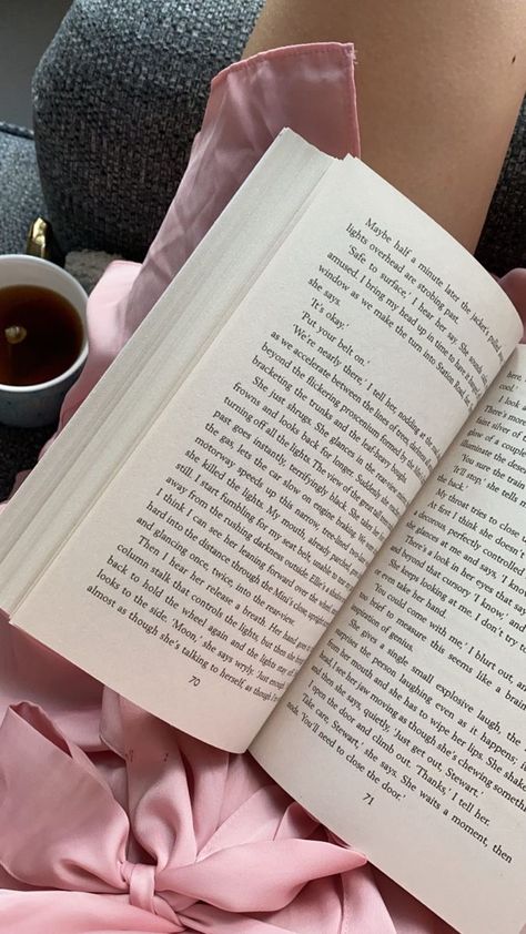 grace ivers Millionaire Morning Routine, Reading Motivation, Habits For Success, The Embrace, Reading Time, Book Girl, I Love Books, Love Reading, Book Aesthetic