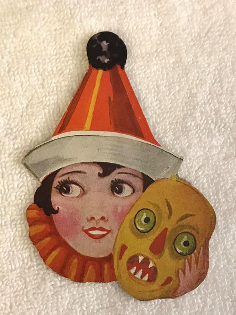 Retro Halloween Decorations, Pumpkin Girl, Vintage Halloween Art, Vintage Halloween Images, Skeleton Decorations, Halloween 3, Halloween Miniatures, Vintage Halloween Decorations, Scary Pumpkin