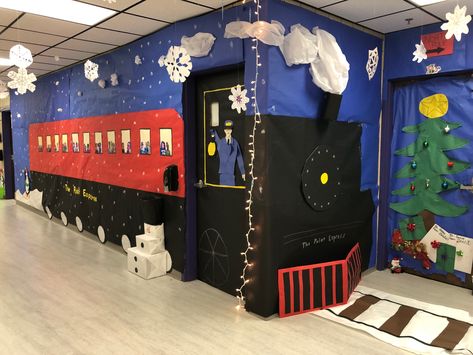 Christmas Train Bulletin Board Ideas, Polar Express Train Door Decorations, The Polar Express Christmas Decorations, Polar Express Decorating Ideas, Christmas Door Decorating Contest Polar Express, Door Decorations Classroom Christmas Polar Express, Polar Express Wall Decorations, Polar Express Craft Ideas, Polar Express Hallway Decor