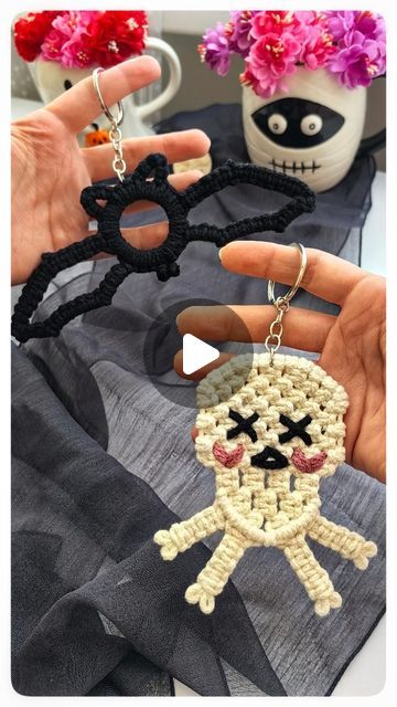 Poly Tusal Handmade | Macrame Pattern Designer on Instagram: "My Halloween Patterns Collection 🤍

🎃 Macrame Pumpkin
👻 Macrame Ghost
🦇 Macrame Bat
☠️ Macrame Skull 

Leave a EMOTICON in the comment of your FAVE one 🥰
.
.
.
.
.
.
.
.
.
.
. 
#halloweenpattern #macramepattern #macramepumpkin #macrametutorial #macrameinspiration #macrameideas #spookypumpkin #macrame #macrameghost #macramebat #macrameskull #macramehanging #halloweendiy #halloweenlover #macrame_community #macramelovers #macramebeginner #creativesofinstagram #craftersgonnacraft #craftersofinstagram #halloweencrafts #spookycrafts #spookykeychain
#craftingfun #handmadekeychain #handmadehalloween #craftastherapy #diyhalloween #halloweeninspo" Macrame Bat Pattern, Macrame Bat, Macrame Skull, Macrame Ghost, Macrame Pumpkin, Free Macrame Patterns, Macrame Hanging, Halloween Inspo, Diy Pumpkin