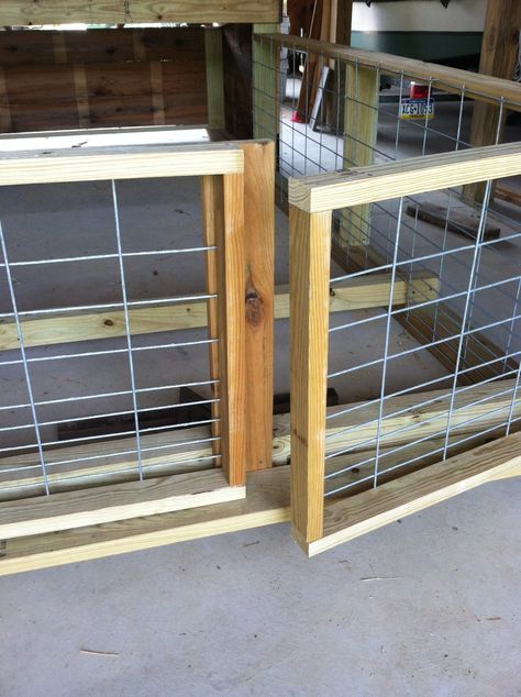 Pet Pig Enclosure, Backyard Pig Pen Ideas, Pig Tractor Pens, Moveable Pig Shelter, Mobile Pig Pen, Diy Pig Pen Outside, Pig Enclosure Outdoor, Show Pig Pen Ideas, Potbelly Pig Pen Ideas