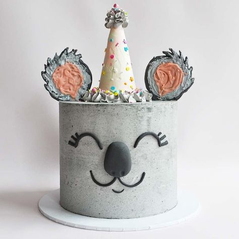 Cake Porm on Instagram: “@breadandbuttercream #cakepormMELBOURNE #cakeporm” Koala Cake, Gateaux Cake, Animal Cakes, Animal Cake, Birthday Cake Kids, Fancy Cakes, Cake Creations, Pretty Cakes, Creative Cakes