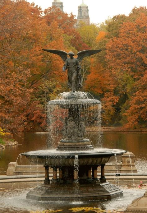 Bethesda Fountain Central Park, Bethesda Terrace, Fountain Park, Bethesda Fountain, Autumn In New York, City Aesthetic, Water Systems, Water Fountain, Park City