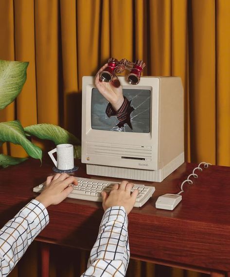 Nosy People, People At Work, Work Friends, A Desk, Photography Inspo, Still Life Photography, Creative Photography, Art Direction, Collage Art