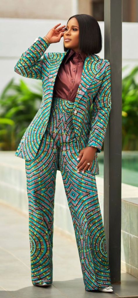 Kitenge Trouser Suits For Ladies, African Print Suits For Women, Ankara Blazers For Ladies, Ankara Suits For Ladies, African Suits, Kimono Ideas, Ankara Suit, Two Piece Outfits Pants, Mix And Match Outfits