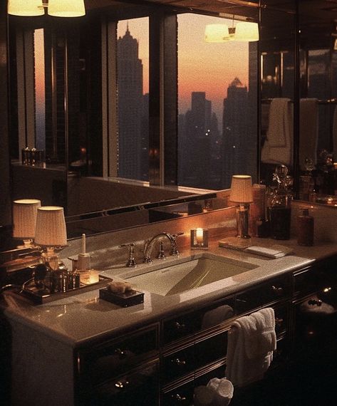 80s Luxury Interior, Gold Stargirl, 80s Penthouse, 80s Interior Design, 80s House, Nyc Penthouse, 80s Interior, Retro Interior Design, Apartment Aesthetic