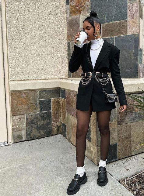 Blazer Tights Outfit, Blazer And Tights Outfit, Cute Modest Outfits, Winter Fashion Outfits Casual, Stylish Summer Outfits, Paris Outfits, Looks Street Style, Stylish Work Outfits, Mode Ootd