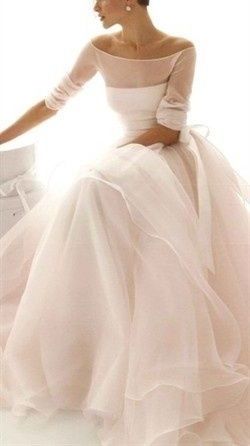 Suzie Q, Gorgeous Gowns, Beautiful Wedding Dresses, Wedding Dress Styles, Looks Style, Mode Inspiration, Beautiful Gowns, Wedding Attire, Dream Dress