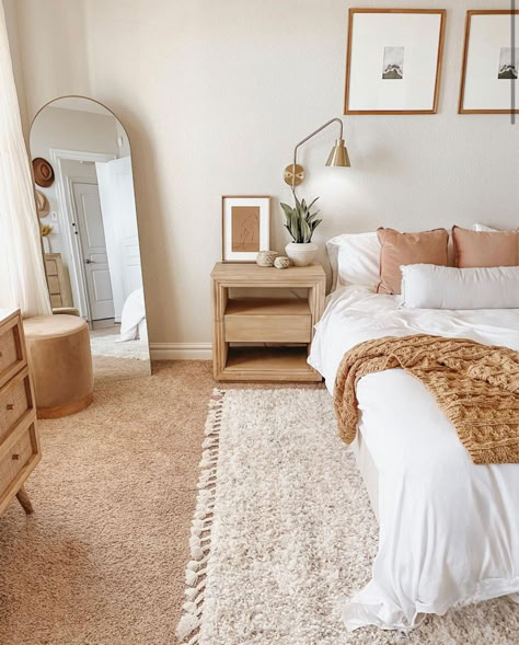 Gold Aesthetic Bedroom Decor, Carpeted Bedroom Ideas, Clean Bedroom Ideas, Modern Farmhouse Bedroom Decor, Full Length Mirror In Bedroom, Property Styling, 2024 Bedroom, Leaning Mirror, Mirror Hanging