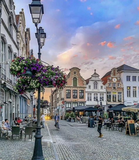 Sharon Chen Music on Twitter: "Grote Markt, Mechelen, Belgium 🇧🇪… " Visit Belgium, Grand Place, Dream Family, Holiday Places, Europe Photos, Travel Photography Inspiration, Places Around The World, Travel Aesthetic, Family Vacation