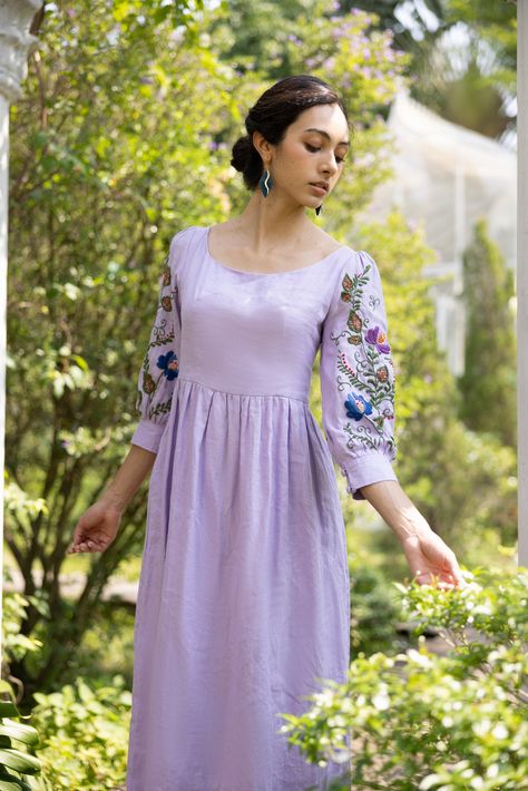 Embroidery flower dress