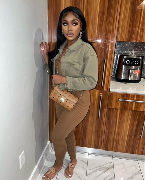 Brown Jumpsuit Outfit Baddie, Beige Outfit Ideas Black Women, Everyday Outfits Black Women, Thanksgiving Outfit Black Women, Thanksgiving Outfits Black Women, Cute Outfits With Jeans, Caramel Coffee, Swag Outfits For Girls, Spring Fashion Outfits