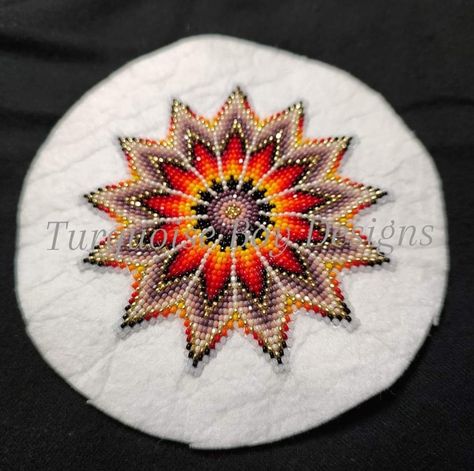 Native Medallion, Mmiw Beadwork, Beaded Medallion Native American, Beaded Medallion, Beaded Medallion Patterns, Beaded Belts Patterns, Native American Beadwork Patterns, Seed Bead Jewelry Patterns, Seed Bead Crafts