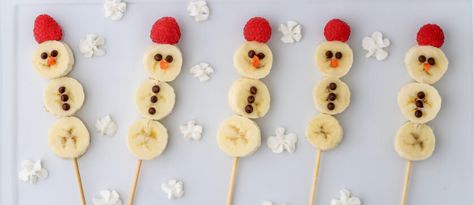 Banana Snowmen - Joy Bauer Caprese Candy Cane, Hummus Wreath, Joy Bauer Recipes, Fun Holiday Food, Ornamental Cherry, Diy Hanukkah, Joy Bauer, Snow People, Chocolate Coins