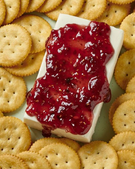 Sweet And Spicy Cream Cheese Dip, Raspberry Cream Cheese Dip, Cream Cheese With Jelly, Cream Cheese Jelly Dip, Cracker Dips, Southern Appetizers, Cream Cheese Recipes Dip, Cream Cheese Dip, Hot Pepper Jelly