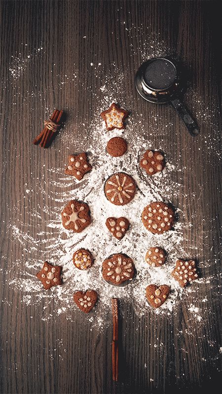 Christmas Food Photography Ideas, Gingerbread Photography, Xmas Shirt Ideas, Christmas Food Photography, Cinemagraph Gif, Food Art Photography, Christmas Shoot, Christmas Flyer, Cake Photography