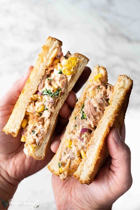 Chicken and Corn Sandwich - Pepper Delight Cold Chicken Sandwich Recipes, Rotisserie Chicken Sandwich Recipes, Rotisserie Chicken Sandwich, Chicken Sandwich Filling, Cutlet Sandwich, Chicken And Corn, Easy Sandwich, Sandwich Fillers, Forks Washington