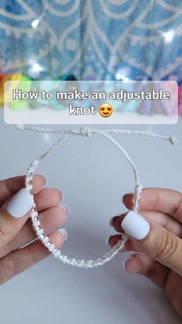 Friendship Bracelet Slip Knot, How To Secure Bracelets, How To Tie The End Of A Friendship Braclet, Tying A Friendship Bracelet, Thread Bracelets Adjustable, Ways To Tie Friendship Bracelets, Tying Off Friendship Bracelets, Slip Knot For Bracelet, How To Make Adjustable Beaded Bracelets