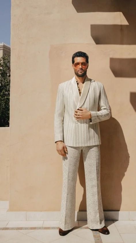 Menswear Blazer Outfits Men Wedding Indian, Designer Suits Men, Blazer Outfits Men Wedding, Cocktail Dress For Men, India Fashion Men, Suit For Men Wedding, Indian Wedding Clothes For Men, Faraz Manan, Best Indian Wedding Dresses