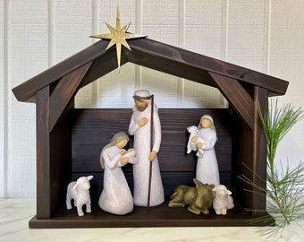 Willow Tree Nativity Display Ideas, Willow Tree Nativity Set, Nativity Display, Nativity Scene Display, Willow Tree Nativity, Nativity Creche, Nativity Stable, Blow Molds, Support Beams