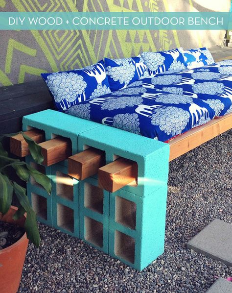 How To: Make a Stylish Outdoor Bench from Cinder Block! Easy Backyard Diy, Diy Outdoor Seating, Cinder Blocks, Easy Backyard, Diy Casa, Outdoor Bench, Diy Backyard, Outdoor Projects, Diy Outdoor