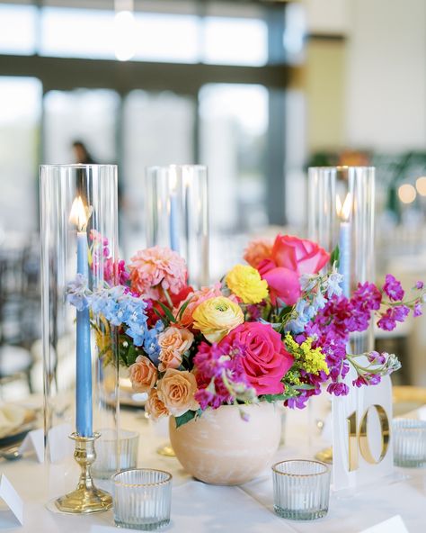 M & A’s Vivid and Bright Wedding is on the blog today! We are always on board to design personalized color in your wedding floral. This sweet duo said they wanted their wedding to feel happy, fun and full of color our designer hearts skipped a beat! PHOTOS @lesliedphotography | PLANNING: @desertwhim | SIGNAGE @decoinkdesigns VENUE: @verderiverweddingsevents Color Pop Wedding Decor, Colorful Centerpieces Wedding, Colorful Centerpieces, Winter Wedding Centerpieces, Bright Wedding Colors, Holly Wedding, Wedding Floral Centerpieces, Bright Wedding, Marrying My Best Friend