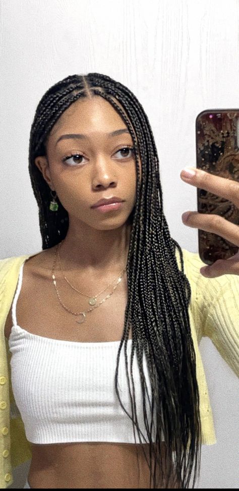 Black girl
Knotless braids
Braids
Natural hair
Brown eyes
Slim
Yellow Knot Less Braids, Romantic Waves, Small Box Braids, Individual Braids, Big Box Braids Hairstyles, Hairstyles 2024, Box Braids Hairstyles For Black Women, Cute Box Braids Hairstyles, Small Braids