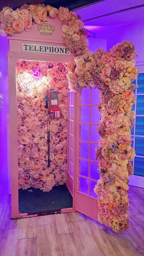 Flower Telephone Booth, Floral Telephone Booth, Pink Phone Booth Photoshoot, Telephone Booth Aesthetic, Phone Booth Aesthetic, Pink Telephone Booth, Pink Phone Booth, Pink Photo Booth, Instagram Booth