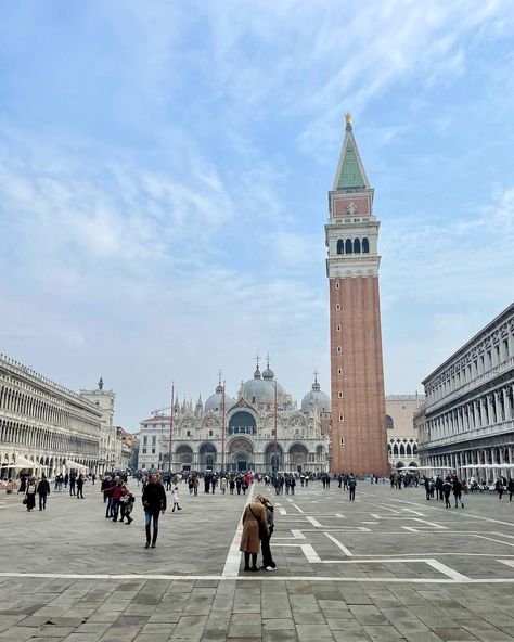 Tourist Pictures, Piazza San Marco, San Marco, Ferry Building San Francisco, Venice, Tourism, Australia, Italy, Square