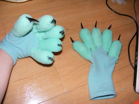 Cat Fursuit Head, Paw Tutorial, Fursuit Tips, Fursuit Making, Cat Fursuit, Fursuit Ideas, Fursuit Paws, Fursuit Tutorial, Fur Suit