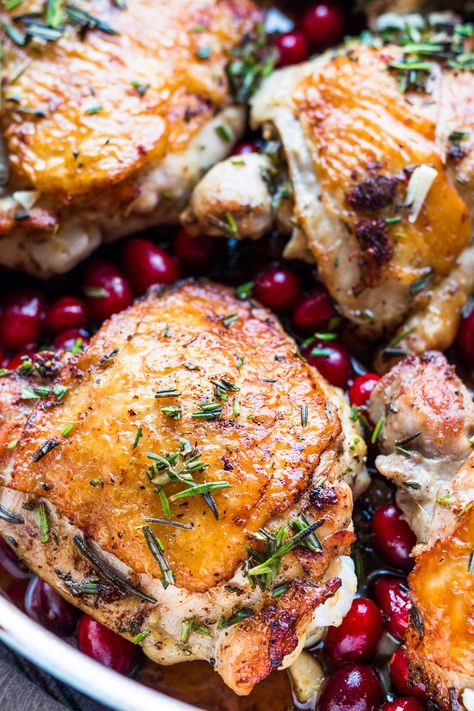 Herbed Cranberry Chicken - Elegant Cranberry Chicken Recipe Cranberry Stuffed Chicken, Elegant Chicken Recipes, Cranberry Chicken Breast, Cranberry Chicken Thighs, Cranberry Rosemary Chicken, Blackberry Chicken, One Pan Recipe, Cranberry Baking, Well Plated