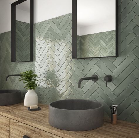 Bright Green Tile Bathroom, Green Subway Tile Bathroom Ideas, Wow Tiles Bathroom, Tile Bar Bathroom, Subway Bathroom Tile Ideas, Small Bathroom Green Tile, Bathroom Tile Inspiration Master Bath, Bathroom Ideas Green Tiles, Small Tiles Bathroom