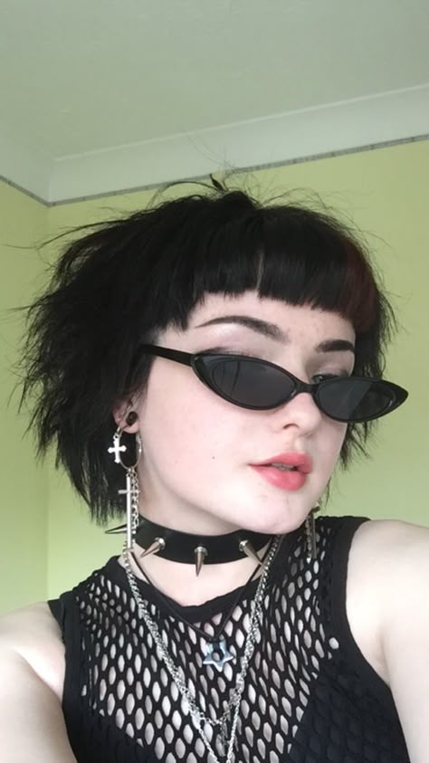 Cute Short Goth Haircuts, Gothic Haircuts Short, Super Short Goth Hair, Gothic Short Hairstyles, Gothic Pixie Haircut, Short Hair Goth Hairstyles, Cool Bleached Hair, Short Alternative Haircuts With Bangs, Goth Bangs Short Hair