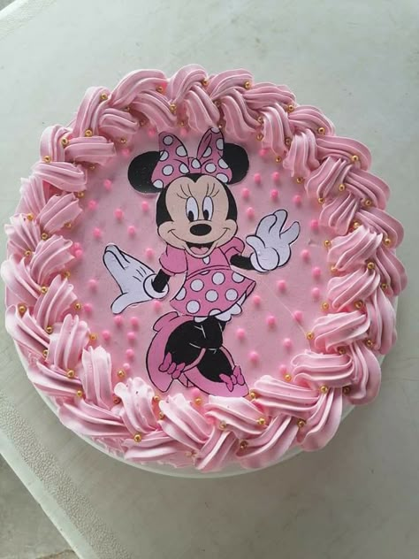 Minnie Mouse Ice Cream Cake, Τουρτα Minnie Mouse, Tort Minnie Mouse, Cute Birthday Cakes For Kids, Simple Minnie Mouse Cake, Minnie Mouse Sheet Cake, Minnie Mouse Cake Ideas, Minnie Mouse Pasta, Torte Minnie