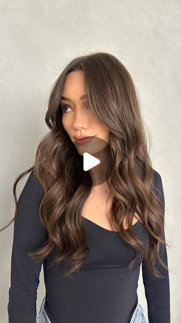 Maddie | Hairstylist on Instagram: "RICH BRUNETTE 🤎 Solid gloss applied over pre-existing babylights to give a dimensional, tone on tone result. Done on damp hair and processed for 20 minutes :) #warmbalayage #haireducation #richbrunette #kelownahair" Warm Balayage, Rich Brunette, Tone On Tone, December 7, Hair Stylist, How To Apply, Hair, Beauty, Color