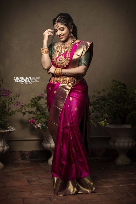 South Indian Wedding Saree, South Indian Bride Saree, Indian Bride Poses, Bridal Sarees South Indian, Indian Bridal Sarees, Indian Bride Outfits, Wedding Saree Blouse Designs, Wedding Saree Collection, Half Saree Designs