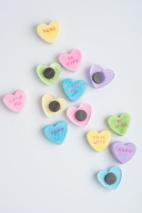 The cutest conversation heart ideas for Valentine's Day: http://www.stylemepretty.com/living/2016/02/01/22-conversation-heart-inspired-ideas-we-want-to-make-out-with/ Balloons On A Stick, Conversation Hearts Crafts, How To Decorate Home, Treat Toppers, Decorate Home, Clay Magnets, February Valentines, Heart Magnets, Conversation Heart