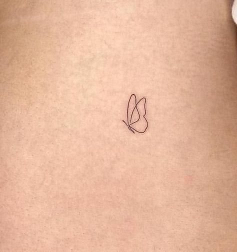 Simple Sister Tattoos, Tattoo Sonne, Minimalist Tattoo Small, Small Pretty Tattoos, 4 Tattoo, Petite Tattoos, Парные Тату, Small Tattoos Simple, Small Hand Tattoos