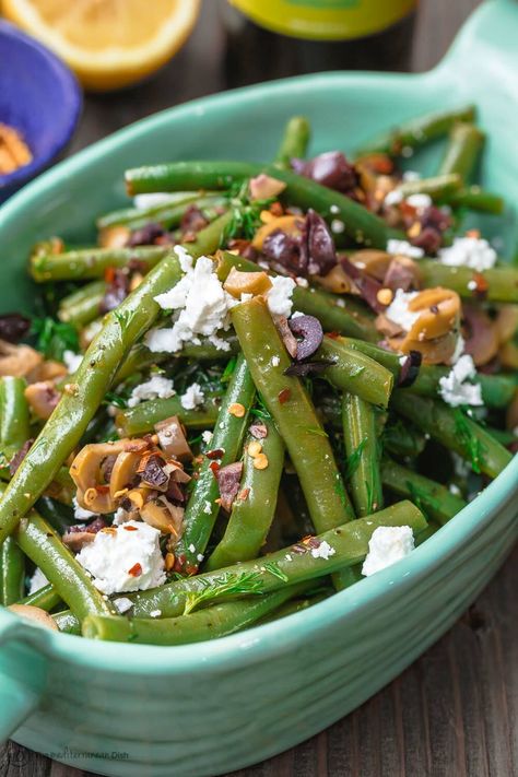 Greek Green Beans, Green Bean Recipe, Green Bean Salad Recipes, Green Bean Salad, Bean Salad Recipe, Bean Recipe, The Mediterranean Dish, Marinated Olives, Green Bean Salads