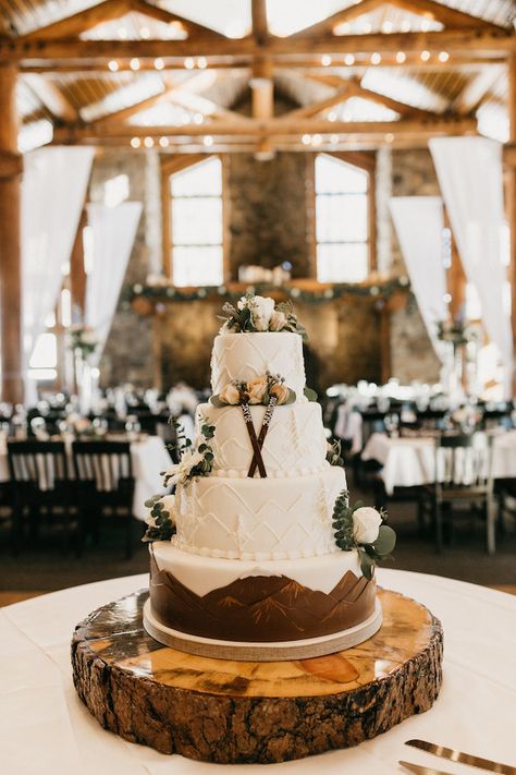 White Mountain Wedding Cake, Winter Mountain Wedding Colors, Ski Wedding Cake, Snowy Mountain Wedding, Ski Lodge Wedding, Mountain Wedding Cake, Austrian Wedding, Cake Florals, Colorado Winter Wedding