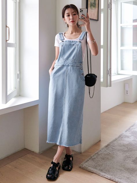 Dangree Dress, Overall Denim Dress, Denim Dungaree Dress, Dungaree Dress, Salopette Jeans, Glamorous Hair, Womens Denim Dress, Denim Overall Dress, Fashionista Clothes