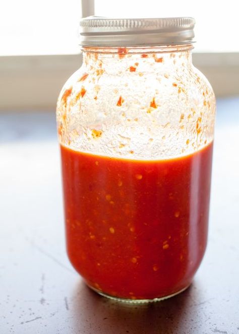 Mild Hot Sauce Recipe, Make Hot Sauce, Mexican Hot Sauce, Hot Pepper Recipes, Hot Sauce Recipe, Pepper Sauce Recipe, Homemade Hot Sauce, Homemade Mexican, Hot Sauce Recipes