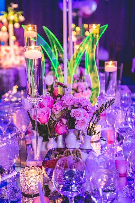 Flower Power Bat Mitzvah || Venue: Current | Planner: Stillwell Events NYC | Photo: Sara Fox || #PartySlate Bat Mitzvah Themes, Mitzvah Themes, Creative Centerpieces, Edible Favors, Magenta Flowers, Bouquet Design, Centerpiece Ideas, Bar Mitzvah, Bat Mitzvah