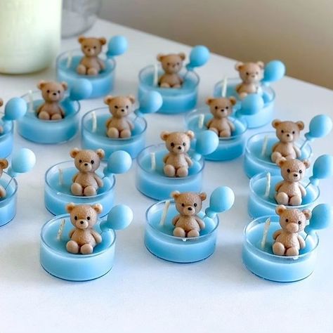 Handmade Return Gifts Ideas, Baby Shower Gift Ideas For Boys, Baby Shower Return Gift Ideas, Recordatorios Baby Shower, Candles Gift Ideas, Candles For Birthday, Candles Decoration, Baby Candle, Birthday Return Gifts