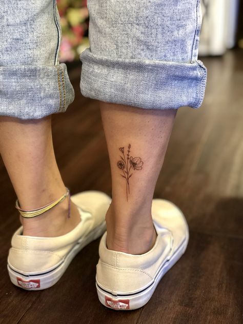 Poppy Flower Tattoo On Ankle, Back Of Ankle Flower Tattoo, Back On Ankle Tattoo, Poppy Bunch Tattoo, Poppy Tattoo On Ankle, Small Bundle Of Flowers Tattoo, Lavender Poppy Tattoo, Small Flower Tattoo Placement Ideas, Small Back Of Ankle Tattoo