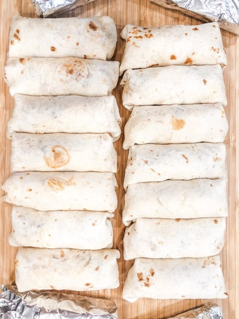 Make Ahead Mini Breakfast Burritos Freeze Ahead Breakfast Burritos, Breakfast Burrito Make Ahead, Make Ahead Breakfast Burritos For A Crowd, Make Ahead Grab And Go Breakfast, Mini Breakfast Burritos, Sheet Pan Breakfast Burritos, Premade Breakfast Burritos, Breakfast Burrito Bar, Make Ahead Burritos