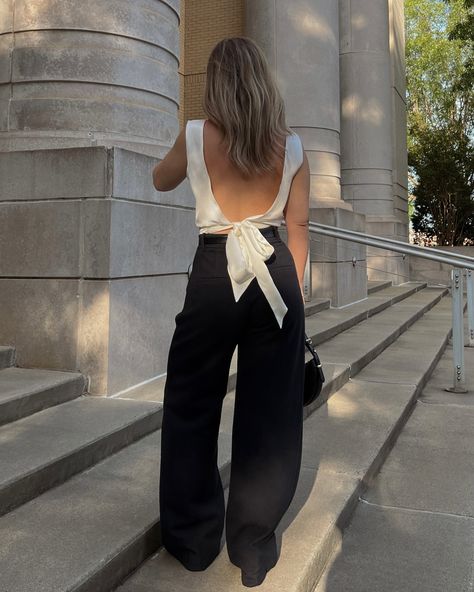 The back detail 🤍🖤 This gorgeous silk top was gifted from @daisysilk.official Use code ‘whealon15’ for 15% off ✨ Top linked in stories and ‘LINKS’ highlight ✨ #summerfashion #classystyle #minimalstyle #ootd #outfitoftheday #pinterestinspired #summerstyle #oldmoneyaesthetic Summer outfit, classy outfit, outfit inspo, black and white outfit, minimal outfit, old money outfit, quiet luxury outfit, wide leg trousers, silk shirt, bow aesthetic Quiet Luxury Outfit, Outfit Wide Leg, Outfit Old Money, Luxury Outfit, Outfit Minimal, Bow Aesthetic, Money Shirt, Old Money Outfit, Black And White Outfit