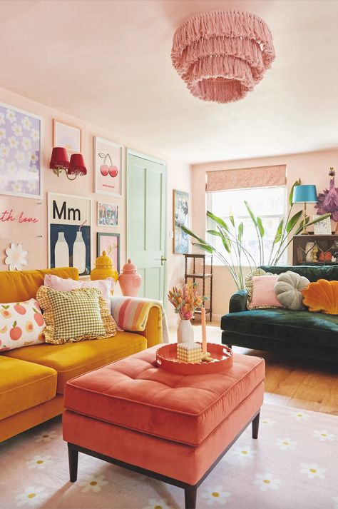 Neutral With Pop Of Color Aesthetic, Salmon Couch Living Rooms, Living Room Designs Colorful Schemes, Pink And Green Home Decor, No Tv Living Room, Living Room No Tv, Colorful Family Room, Maximalist House, Lounge Room Styling